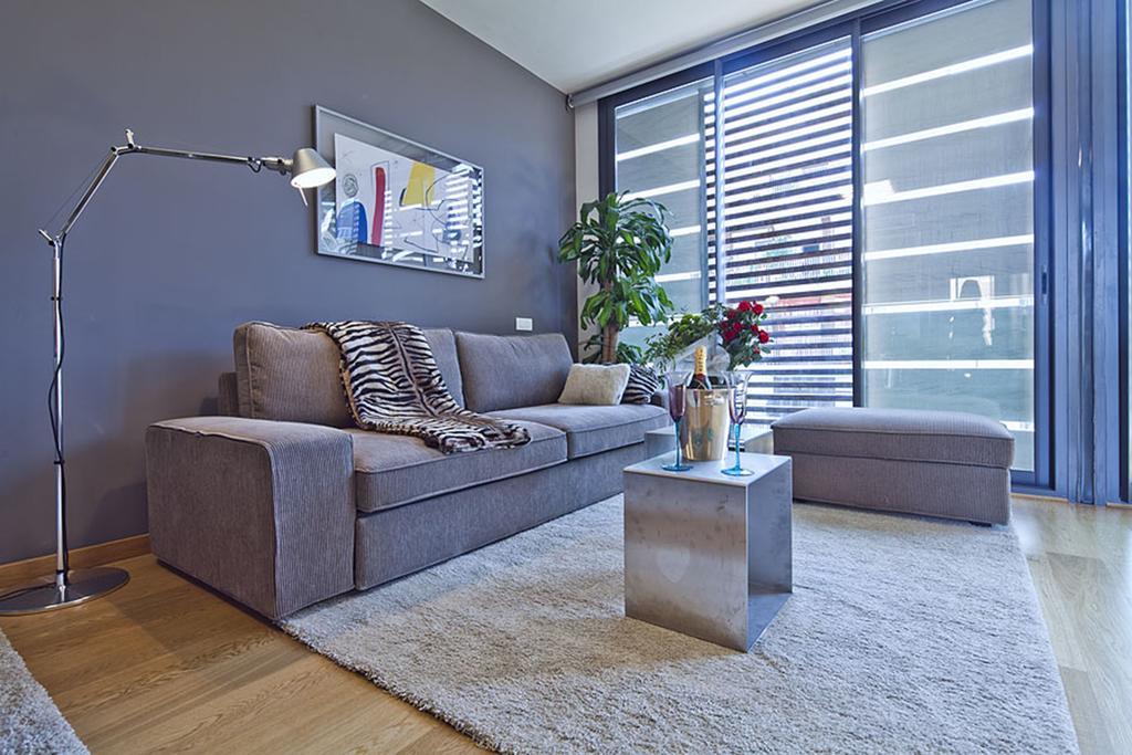 Apartment Barcelona Rentals - Pool Terrace In City Center מראה חיצוני תמונה